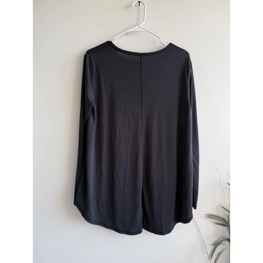 Lululemon Womens Black Long Sleeve Relaxed High-Low Hem Top Crew Neck 3409‎